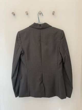 Americana gris estilo sastre - fondo de armario :)