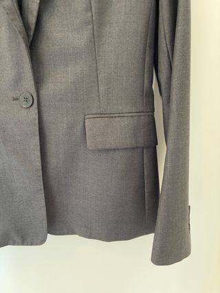 Americana gris estilo sastre - fondo de armario :)