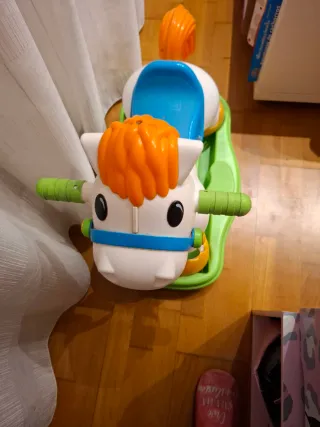 Correpasillos y balancín para niñ@s