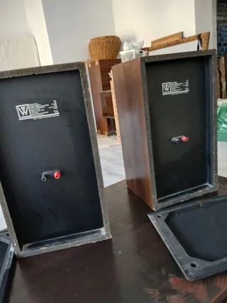 Altavoces Wharfedale 506 Negros