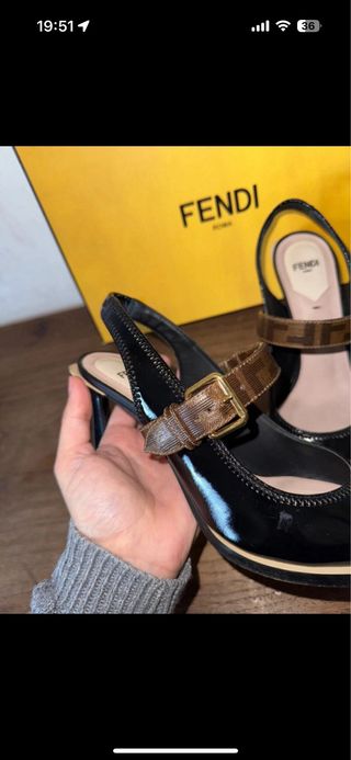 Scarpe Fendi slingback nere e beige