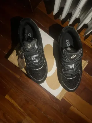 Zapatillas Asics Gel NYC Negras/Grises