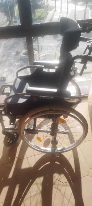 Se vende silla de ruedas