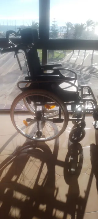 Se vende silla de ruedas