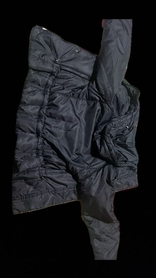 Chaqueta negra Easy Wear con capucha