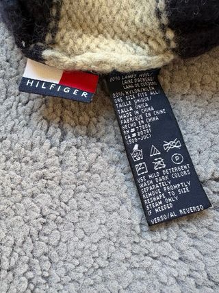 Gorro Tommy Hilfiger rayas azul y gris