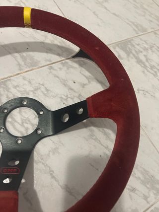 Volante OMP Rojo terciopelo