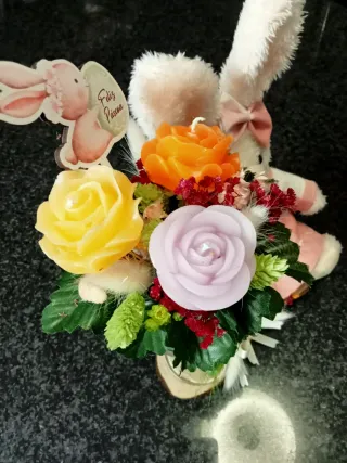 Arranjo Cera Coelhinha Feliz Páscoa