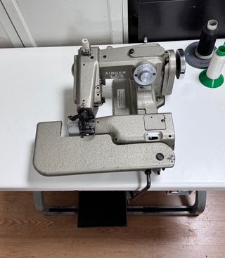 Máquina coser industrial Singer puntada invisible