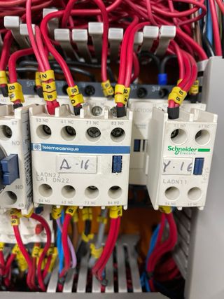 Inst. Electricas, Fontanería y A/A