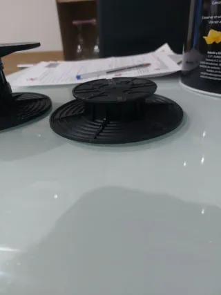 Soportes regulables para suelos