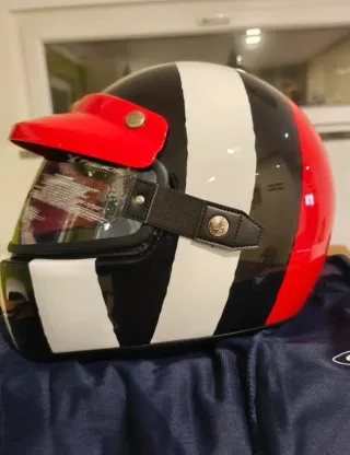 Capacete Nexx Preto e Branco