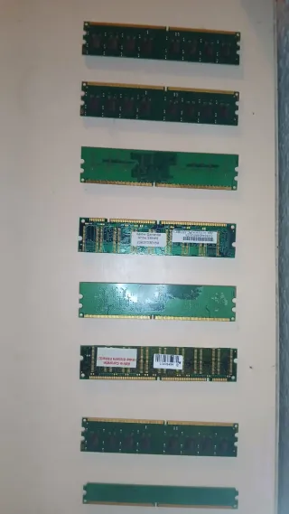 Lote 4 Módulos RAM ELPIDA HP