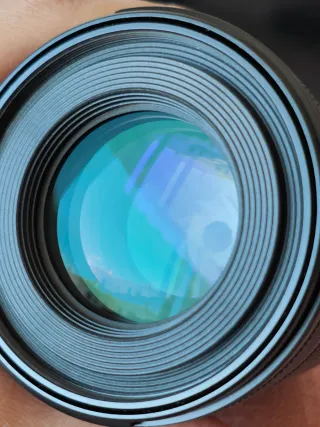 Canon RF 85mm F2 Macro IS STM