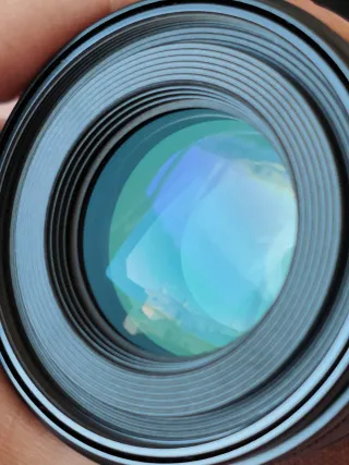 Canon RF 85mm F2 Macro IS STM