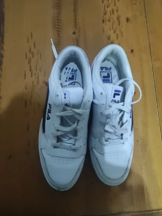 Deportivas Fila Blancas Talla 42