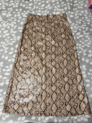 Falda Zara Animal Print Serpiente Talla M