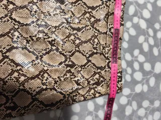 Falda Zara Animal Print Serpiente Talla M