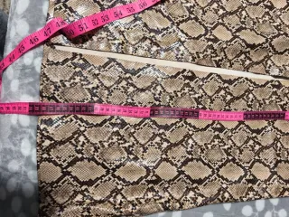 Falda Zara Animal Print Serpiente Talla M