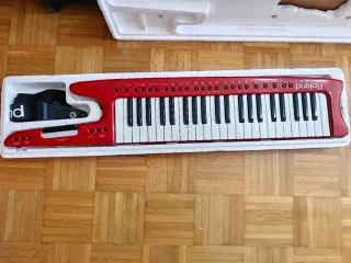 Roland AX-1 Keytar