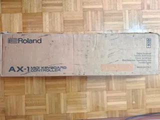 Roland AX-1 Keytar