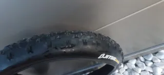 Pack neumáticos Jitsie Reverz 20''