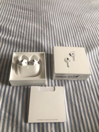 AirPods 4 ANC Apple Bianche