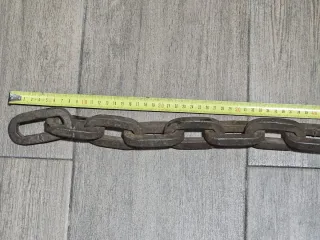 Cadena gruesa de hierro macizo