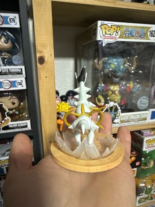 Figura Pokémon arceus