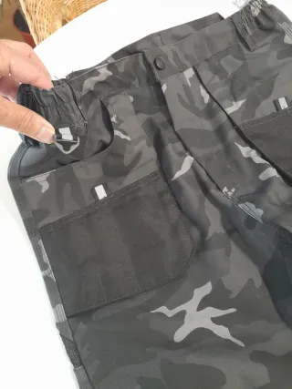 Pantalón de trabajo camuflaje gris multi bolsillo