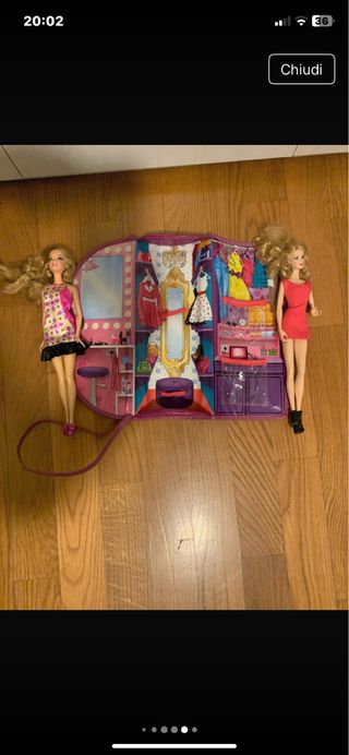 2 Bambole con Borsa Guardaroba