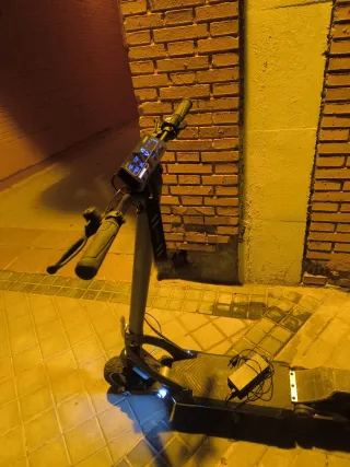 Patín Cecotec Bongo Z powuer 1300w de motor