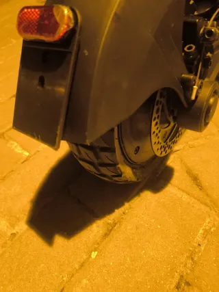 Patín Cecotec Bongo Z powuer 1300w de motor