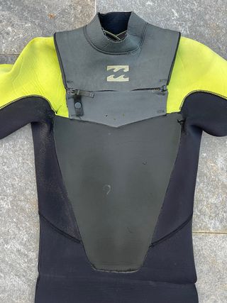 Traje de neopreno Billabong amarillo y negro