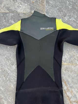 Traje de neopreno Billabong amarillo y negro