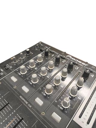 MESA MEZCLAS PIONEER DJM-750 + CABLE ALIMENTACION