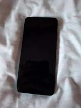 Teléfono Motorola Verde nuevo + Funda nueva.