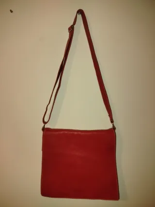 Bolso bandolera piel roja