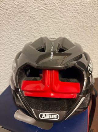 Casco abus stormchaser