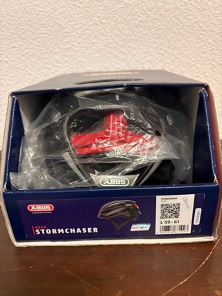 Casco abus stormchaser