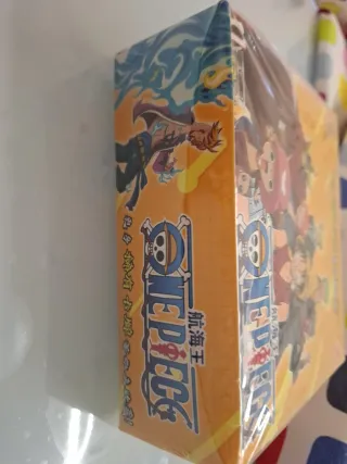 One Piece Yellow 2Y Display Card Box Sigillato