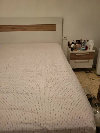 Set letto matrimoniale + Comodini