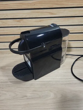 Cafetera Nespresso De'Longhi Essenza Mini