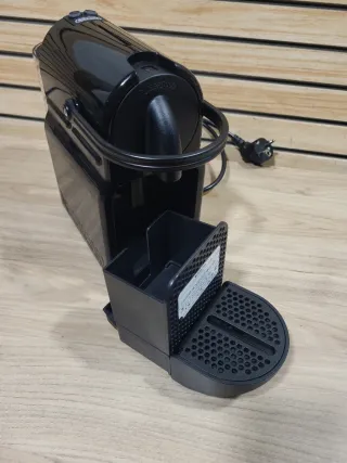 Cafetera Nespresso De'Longhi Essenza Mini