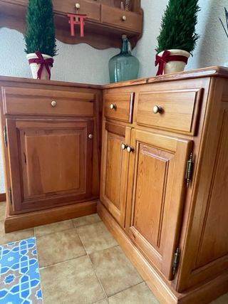 Mueble esquinero pino macizo con estantería