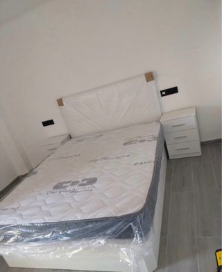 Liquidación:canapés y colchones armarios y sofas?