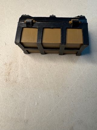 Cofre Madelman Antiguo con Monedas