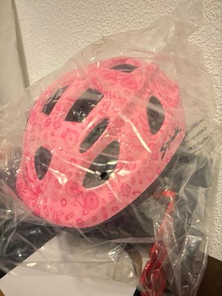 Casco Spiuk infantil rosa estampado
