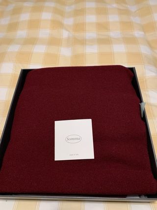 Manta de pura lana pura nueva.