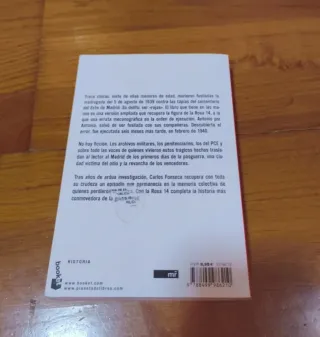 Trece Rosas Rojas y la Rosa catorce